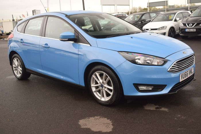 Ford Focus 1.5 TDCi Zetec (s/s) 5dr Hatchback Diesel Blue