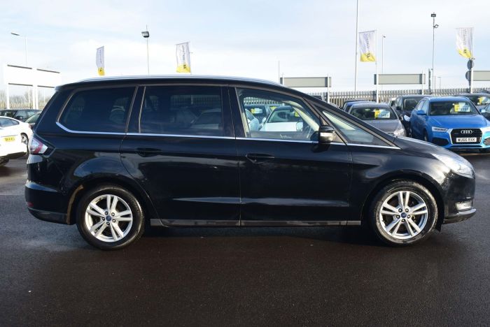 Ford Galaxy 2.0 TDCi Titanium (s/s) 5dr MPV Diesel Black