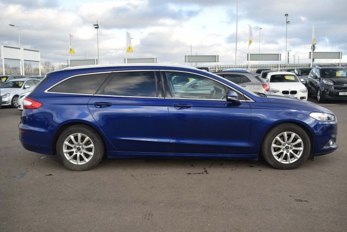 Ford Mondeo 2.0 TDCi ECOnetic Zetec (s/s) 5dr Estate Diesel Blue