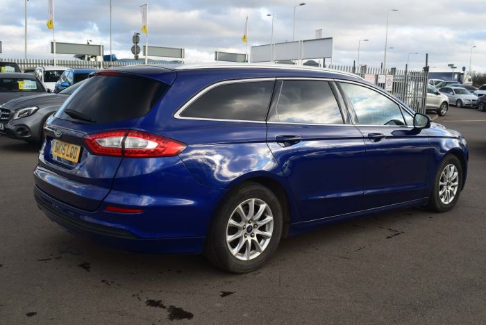 Ford Mondeo 2.0 TDCi ECOnetic Zetec (s/s) 5dr Estate Diesel Blue