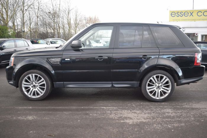 Land Rover Range Rover Sport 3.0 SD V6 HSE (Luxury Pack) 4X4 5dr Auto SUV Diesel Black