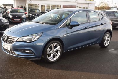 Vauxhall Astra 1.4i Turbo SRi Auto (s/s) 5dr Hatchback Petrol BlueVauxhall Astra 1.4i Turbo SRi Auto (s/s) 5dr Hatchback Petrol Blue at Motor Finance 4u Tunbridge Wells