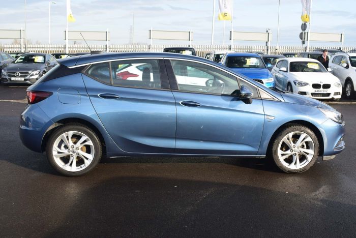 Vauxhall Astra 1.4i Turbo SRi Auto (s/s) 5dr Hatchback Petrol Blue